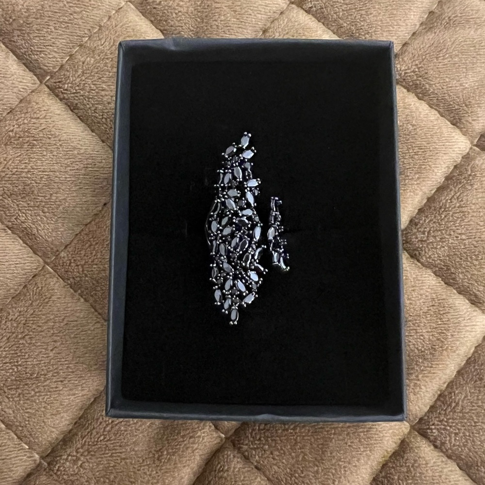 Elegant Black Statement Ring 🖤🖤🖤🖤